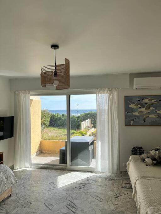 Studio Cosy Avec Terrasse Sur La Plage La Seyne-sur-Mer Exterior foto