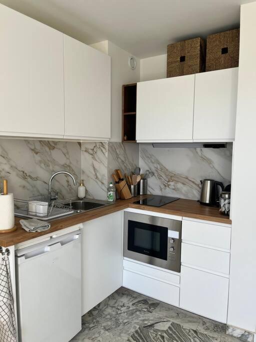 Studio Cosy Avec Terrasse Sur La Plage La Seyne-sur-Mer Exterior foto